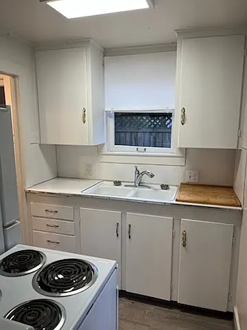 Studio kitchen