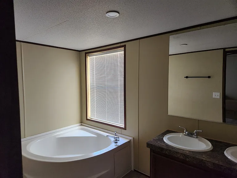 110 Chuparrosa Ln — Photo 4