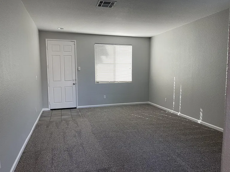 4117 Rogers Canyon Rd — Photo 2