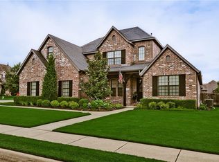 5514 S Chadwick Dr, Rogers, AR 72758