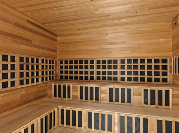 200 East 95th Street image 22 of 28