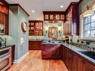 721 S Shore Dr, Holland, MI 49423