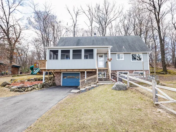 1109 Nesheim ROAD, Deerfield, WI 53531