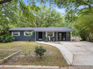 1219 NE 37th Pl, Gainesville, FL 32609