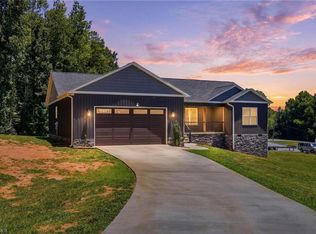 169 Old Brushy Dr, Lexington, NC 27292