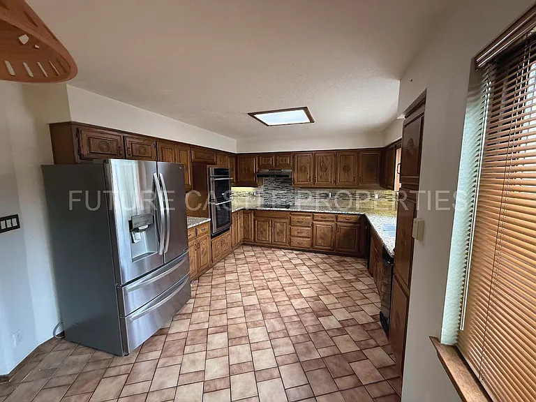 5021 Calle Del Cielo NE — Photo 3