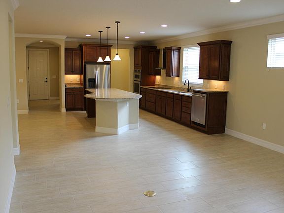 4th image of 181 Eagle Pass Dr