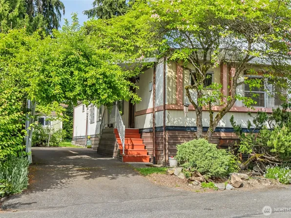 7301 NE 175th Street #303, Kenmore, WA 98028