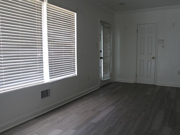 5th image of 311 Hollis Dr
