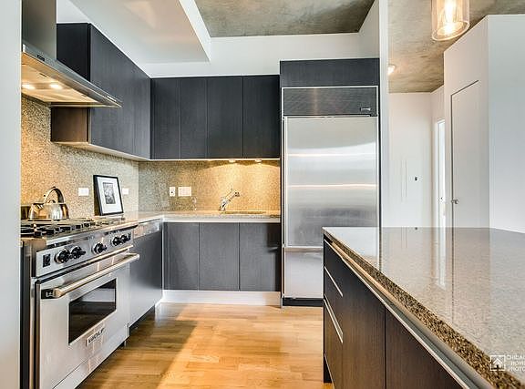 2nd image of 600 N Fairbanks Ct Unit 1604