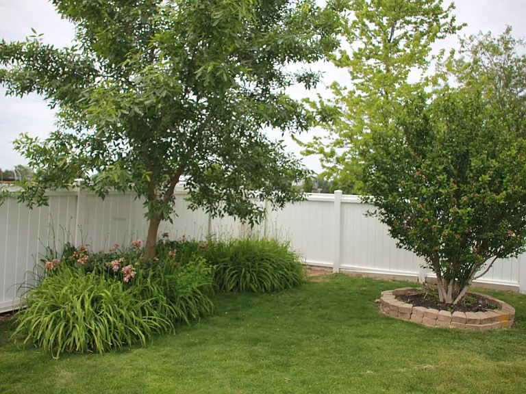 3125 Old Jamestown Rd — Photo 48