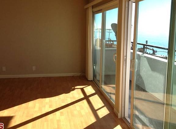 3rd image of 18002 Coastline Dr APT 16