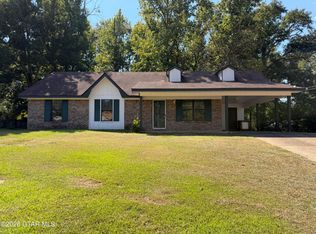255 Shirley Dr, Columbus, MS 39702