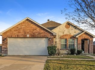 1429 Lauren Dr, Burleson, TX 76028