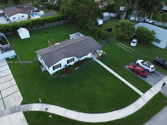 2nd image of 18608 SW 93rd Pl