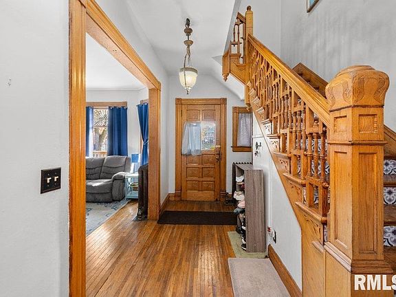 5th image of 128 W 14th St