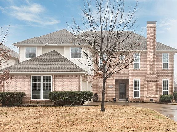 3rd image of 3309 Moss Creek Dr
