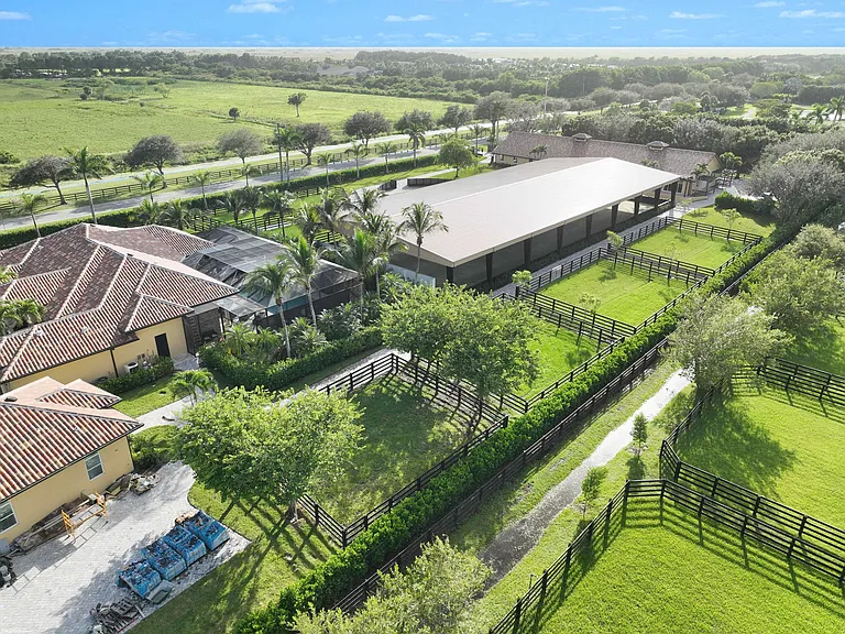 4985 Stables Way — Photo 72