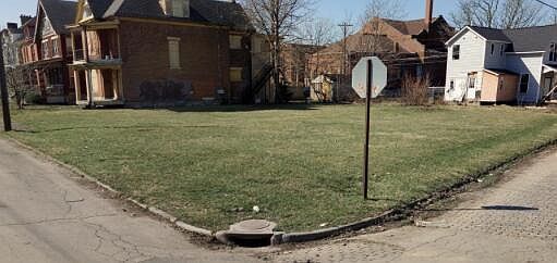 2nd image of 0 N 18th St