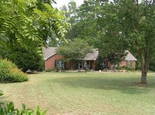 2090 Red Haven Dr, Thomson, GA 30824