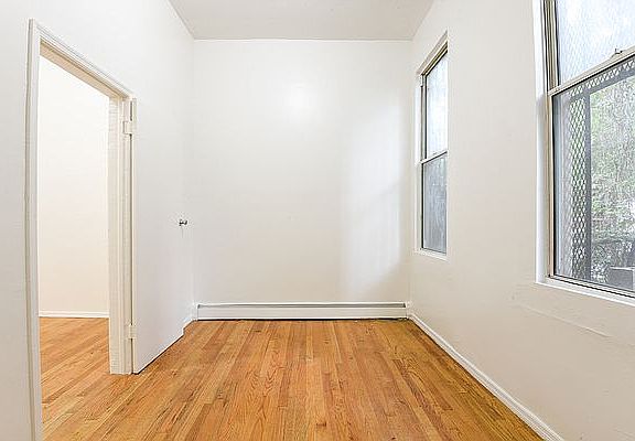 2nd image of 228 Boerum St Floor 1