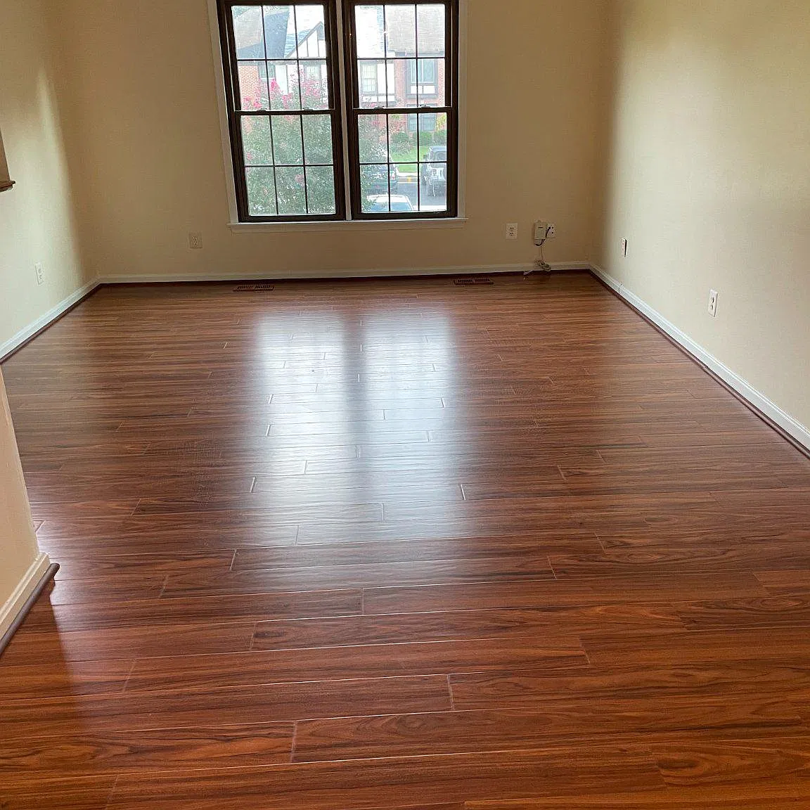 4 bed, 3.5 bath, 1872 sqft, $2,600 — Photo 2