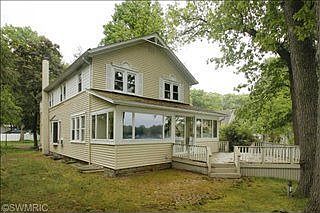 1st image of 450 E Gull Lake Dr