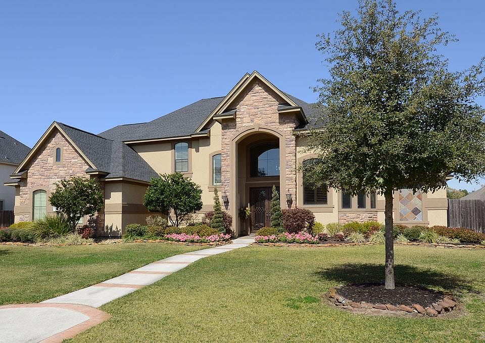1st image of 20633 Eaglewood Trace Dr