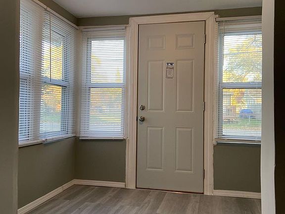 2nd image of 2332 Fordham St #1