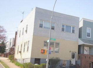 5272 69th St, Maspeth, NY 11378
