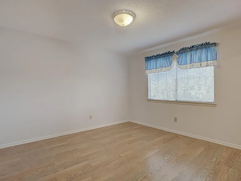 3005 Warm Springs Ln — Photo 23