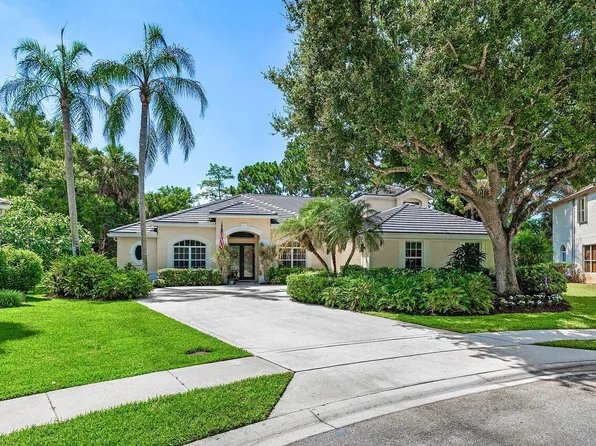 15730 Glen Willow Lane, Wellington, FL 33414