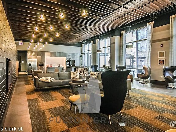 3rd image of 854 S Clark St #1721
