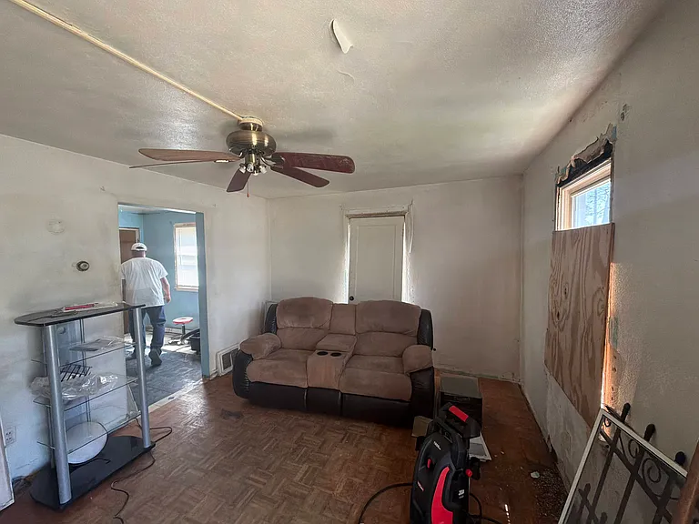 2217 W Wiswall St — Photo 13