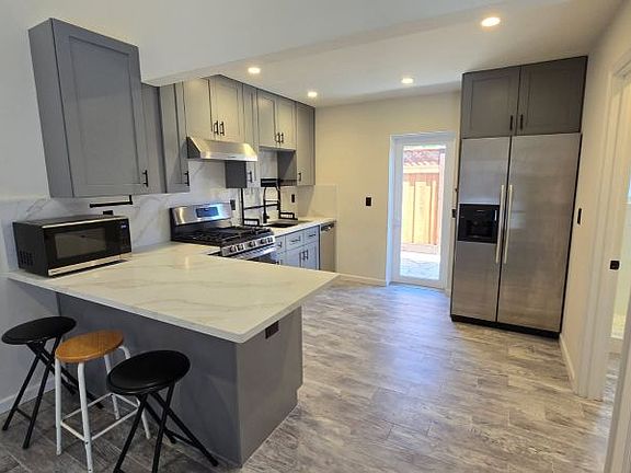 3rd image of 222 Jackson St #A