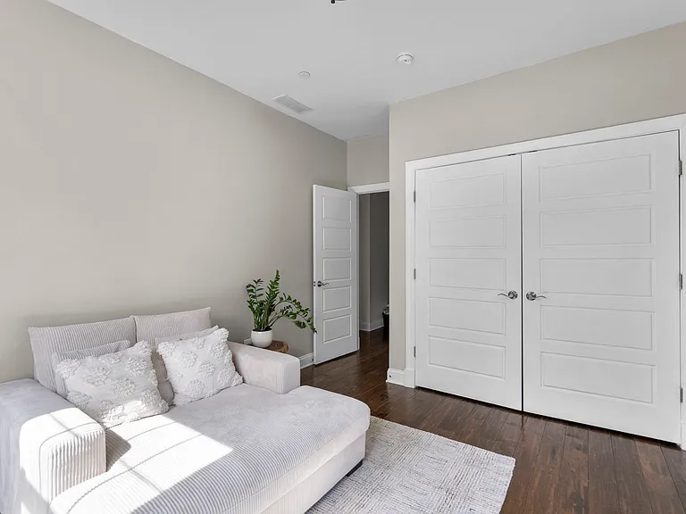 17601 Crystal Spring Ter — Photo 43