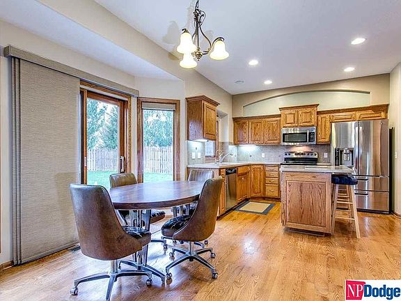 5th image of 5426 S 165th St