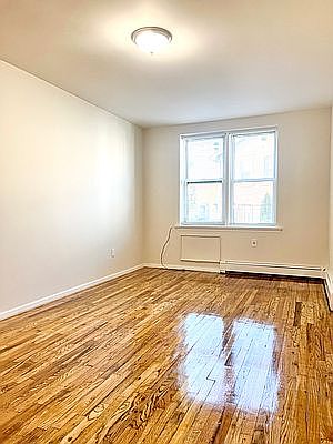 3rd image of 43-21 Astoria Blvd N #2A