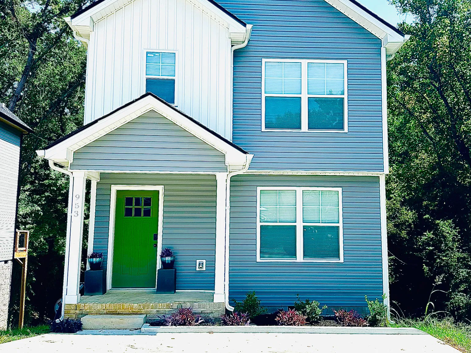 3 bed, 1267 sqft, $1,800 — Photo 1