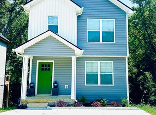 953 Oak Ln, Clarksville, TN 37040