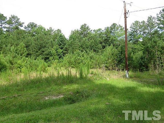 2nd image of 139 Burgandy St