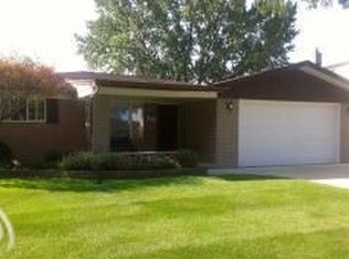 5014 Surrey Dr, Sterling Heights, MI 48310