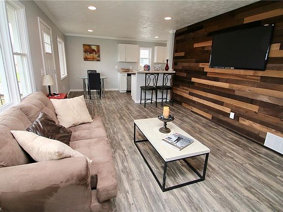 5th image of 7152 Anthony Ct