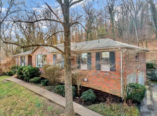 1609 Harding Pl, Nashville, TN 37215