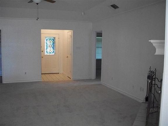 5th image of 3704 Lake Vista Ct