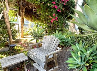 11841 Avon Way APT 11, Los Angeles, CA 90066