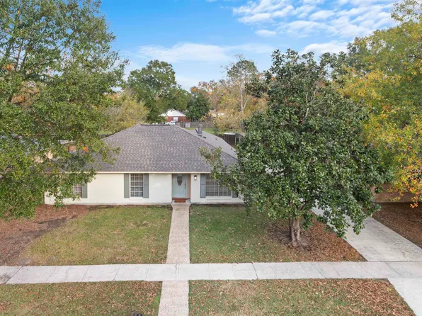 7851 Director Dr, Baton Rouge, LA 70817