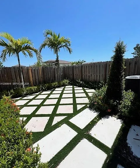 11889 SW 245th Ter — Photo 19