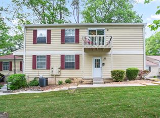 1344 Surrey Ln SW, Marietta, GA