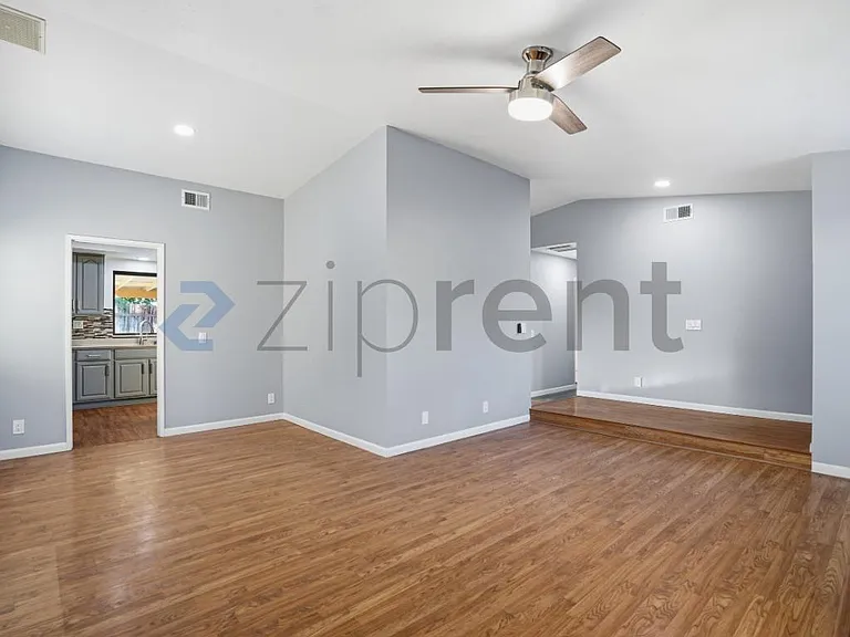 44119 Kirkland Ave — Photo 6